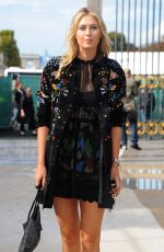 MARIA SHARAPOVA Out and About in Paris 10/08/2015