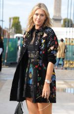 MARIA SHARAPOVA Out and About in Paris 10/08/2015