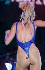 MILEY CYRUS at Hilarity for Charity