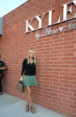 NICKY HILTON Out and About in Beverly Hills 10/22/2015