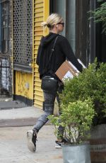 NICKY HILTON Returns to Her Home from the Gym 10/07/2015
