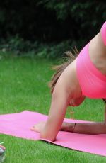 PASCAL CRAYMER Working Out at a Park in Essex 09/26/2015