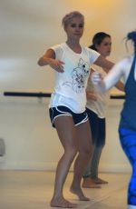 PIXIE LOTT at a Pilates Class in Los Angeles 10/01/2015