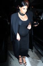 Pregnant KIM KARDASHIAN Leaves Craig