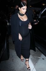 Pregnant KIM KARDASHIAN Leaves Craig