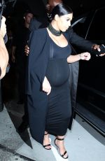 Pregnant KIM KARDASHIAN Leaves Craig