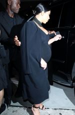 Pregnant KIM KARDASHIAN Leaves Craig