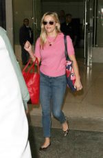 REESE WITHERSPOON Arrives at LAX Airport in Los Angeles october 10/16/2015