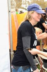 REESE WITHERSPOON at 13th Annual LA County Walk to Defeat ALS 10/18/2015