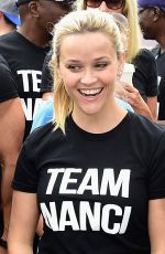 REESE WITHERSPOON at 13th Annual LA County Walk to Defeat ALS 10/18/2015