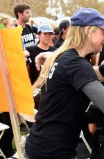 REESE WITHERSPOON at 13th Annual LA County Walk to Defeat ALS 10/18/2015