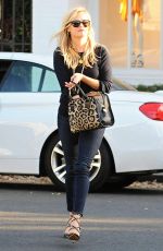 REESE WITHERSPOON Out Shopping in Santa Monica 10/21/2015