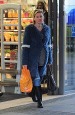 RENEE ZELLWEGER on the Set of Bridget Jones 3 in London 10/07/2015