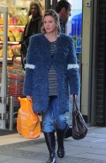 RENEE ZELLWEGER on the Set of Bridget Jones 3 in London 10/07/2015