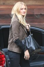 ROSIE HUNTINGTON-WHITELEY Arrives at Her Home in Los Angeles 10/16/2015