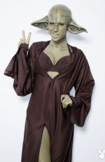 SARA JEAN UNDERWOOD - Star Wars Play Boy Photoshoot