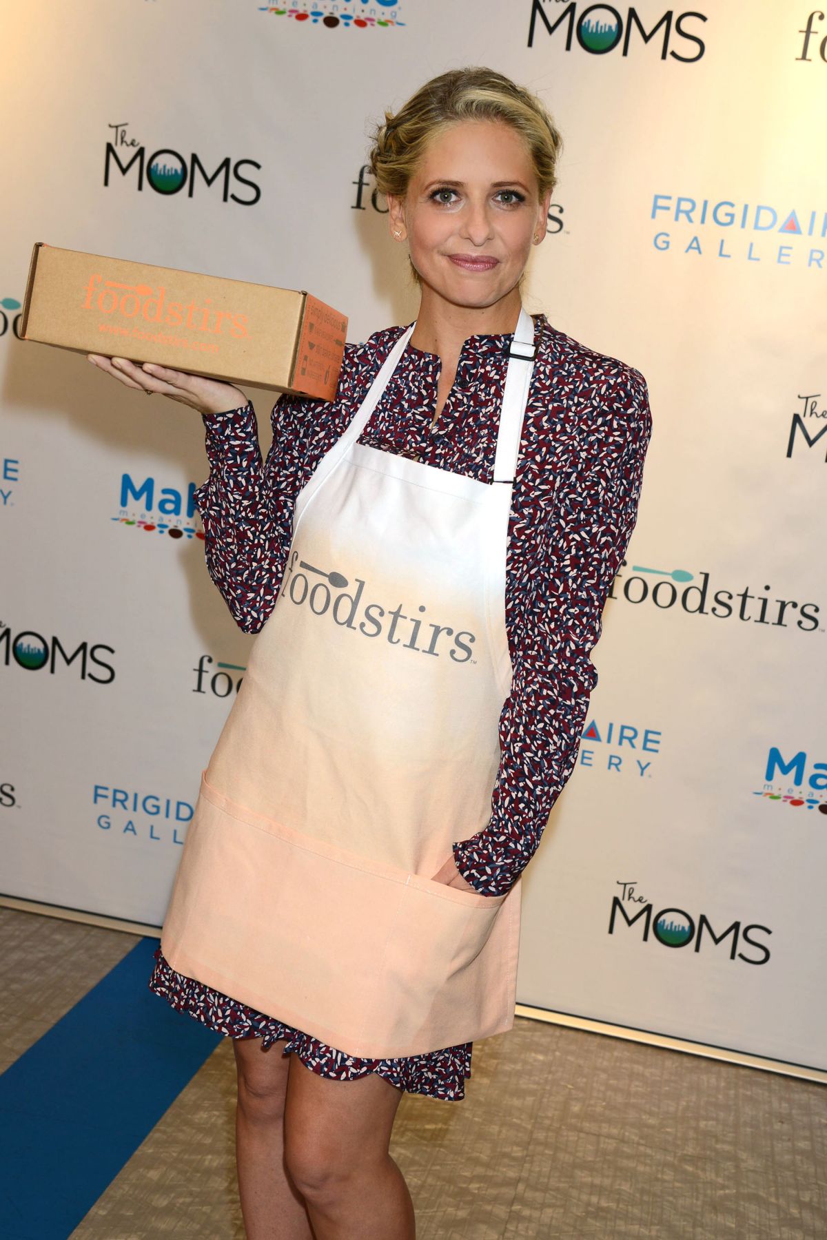SARAH MICHELLE GELLAR At Foodstirs With The Moms Frigidaire Launch In sarah-michelle-gellar-at-foodstirs-with-the-moms-frigidaire-launch-in