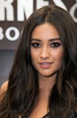 SHAY MITCHELL at Bliss Booksigning at Barnes & Noble in Los Angeles 10/12/2015