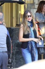 SOFIA VERGARA Out and About in Los Angeles 10/10/2015