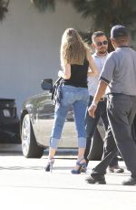 SOFIA VERGARA Out and About in Los Angeles 10/10/2015