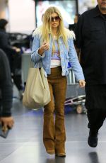 STACY FERGIE FERGUSON Arrives at JFK Airport in New York 10/21/2015