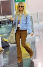 STACY FERGIE FERGUSON Arrives at JFK Airport in New York 10/21/2015