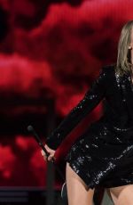 TAYLOR SWIFT and ELLIOE GOULDING Performs at The 1989 World Tour in Arlington 10/17/2015