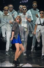TAYLOR SWIFT and ELLIOE GOULDING Performs at The 1989 World Tour in Arlington 10/17/2015