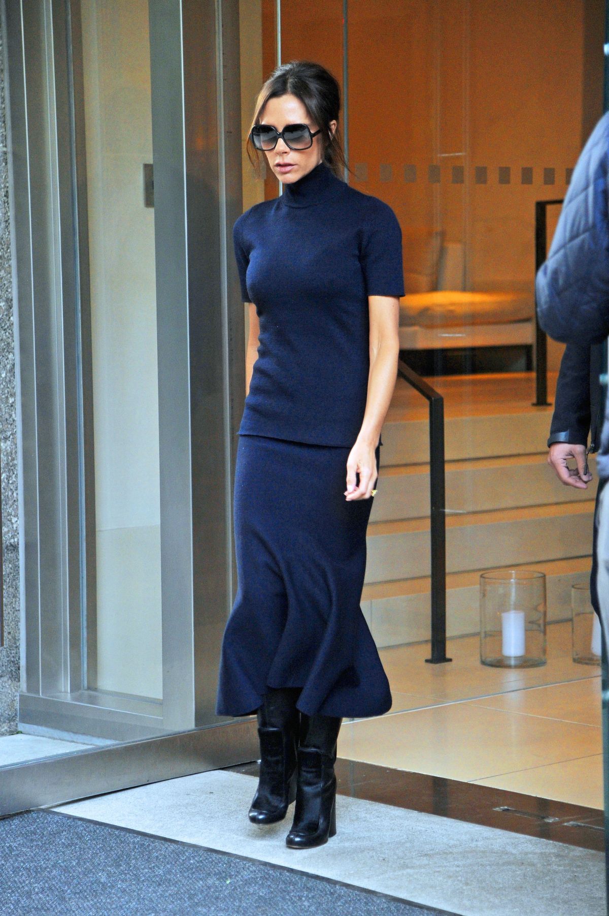 VICTORIA BECKHAM Out and About in New York 10/27/2015 – HawtCelebs