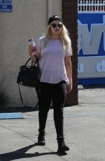 WITNEY CARSON Arrives at DWTS Studio in Hollywood 09/29/2015
