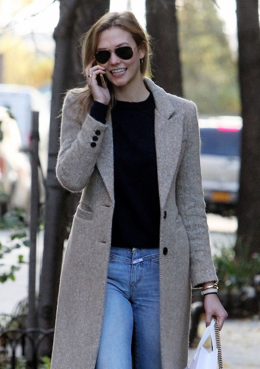 KARLIE-KLOSS-Out-and-About-in-New-York-11
