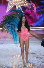 ADRIANA LIMA at Victoria’s Secret 2015 Fashion Show in New York 11/10/2015