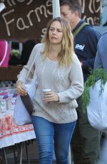 ALICIA SILVERSTONE Shopping at Farmers Market in Studio City 11/08/2015