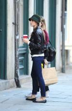 ALLISON WILLIAMS Shopping  at Seaport District and Fashion Boutique Seaport Studios in New York 11/22/2015