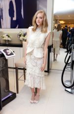 AMANDA SEYFRIED at Espace Cle De Peau Beaute at Bergdorf Goodman in New York 11/18/15