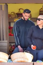 AMBER ROSE Shopping at Underwood Family Farms in Los Angeles 10/28/2015