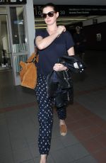ANNE HATAWAY at Los Angeles International Airport 11/06/2015