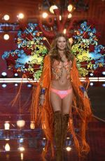 BEHATI PRINSLOO at Victoria’s Secret 2015 Fashion Show in New York 11/10/2015