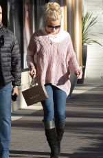 BRITNEY SPEARS Shopping at Advanced Optometrics in Westlake Village 11/17/2015