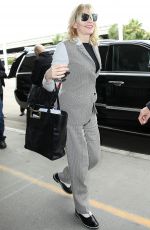 CATE BLANCHETT Arrives at Los Angeles International Airport 11/15/2015