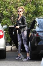 CHRISSY TEIGEN Shopping at Bristol Farms in Beverly Hills 11/09/2015