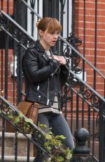 CHRISTINA RICCI Doing Some Moving in Brooklyn 11/19/2015