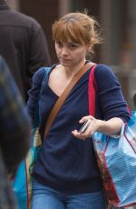 CHRISTINA RICCI Doing Some Moving in Brooklyn 11/19/2015