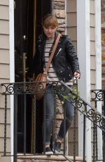 CHRISTINA RICCI Doing Some Moving in Brooklyn 11/19/2015