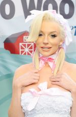 COURTNEY STODDEN at Peta