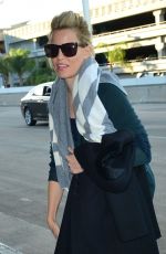 ELIZABETH BANKS at Los Angeles Intenational Airport 11/08/2015