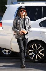 ELLEN PAGE Grabs Lunch at Hugo
