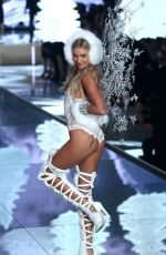 ELSA HOSK at Victoria’s Secret 2015 Fashion Show in New York 11/10/2015