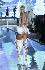 ELSA HOSK at Victoria’s Secret 2015 Fashion Show in New York 11/10/2015