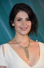 GEMMA ARTERTON Reveals 2015 Tiffany & Co. Christmas Windows in London 11/09/2015